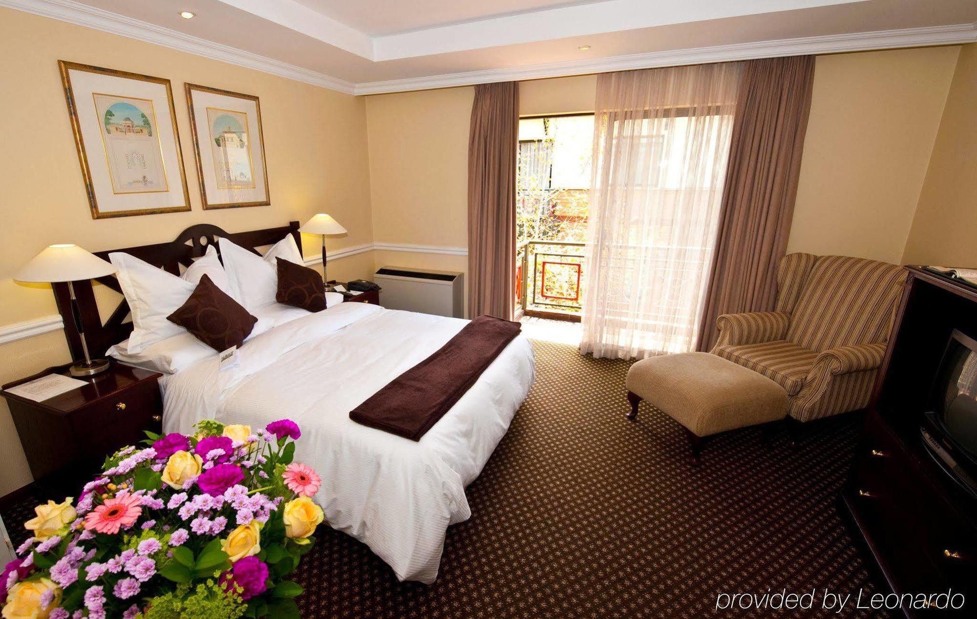 Courtyard Hotel Rosebank Johannesburg Luaran gambar